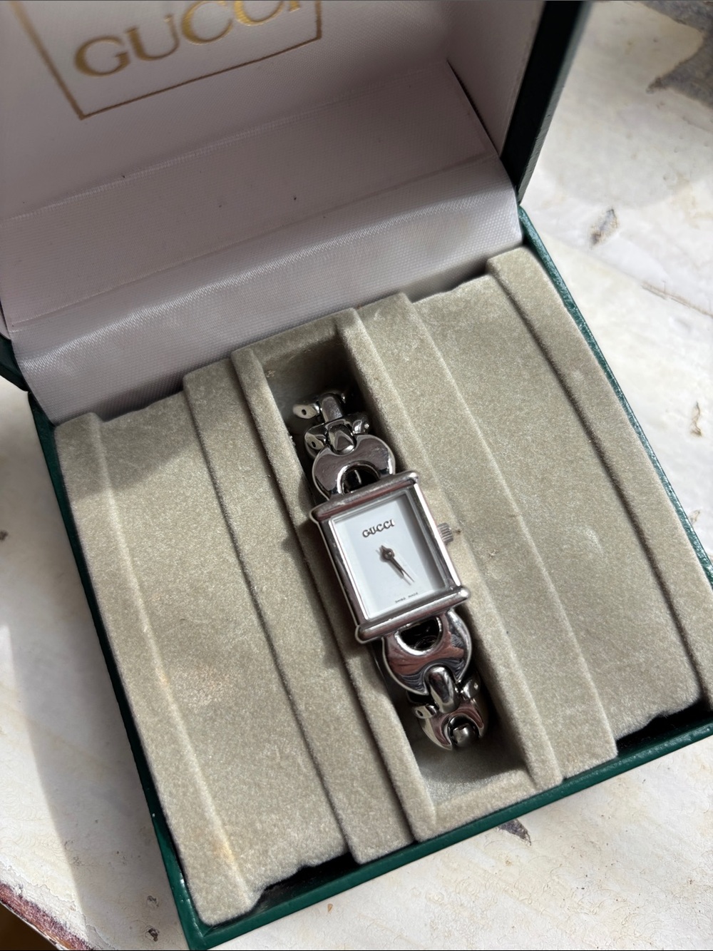 Gucci Silver Tone Women's Link Bracelet Watch with White Dial